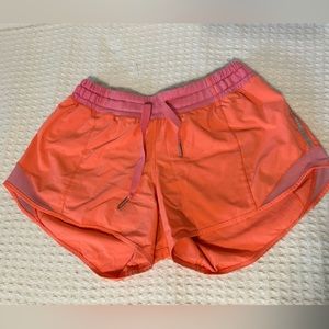 Lululemon Hotty hot short (old style) 3” inseam size 4